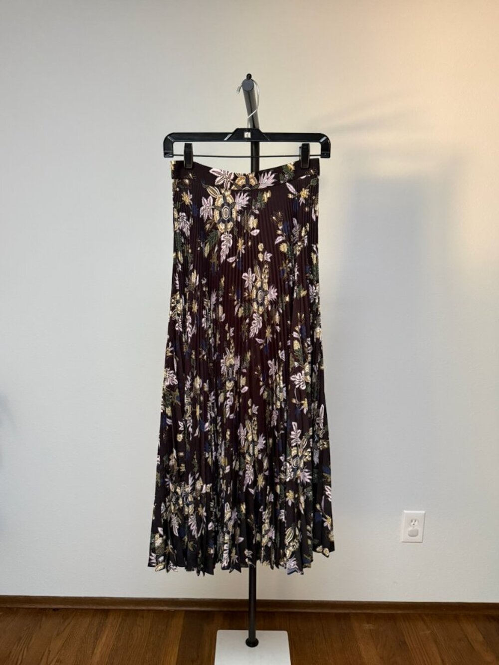 A.L.C. Williams Accordion Pleat Black Floral Print Pleated Maxi Skirt Size 4